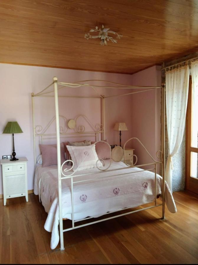 מלון לוביוס Casa Rosalia מראה חיצוני תמונה
