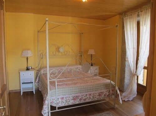 מלון לוביוס Casa Rosalia מראה חיצוני תמונה